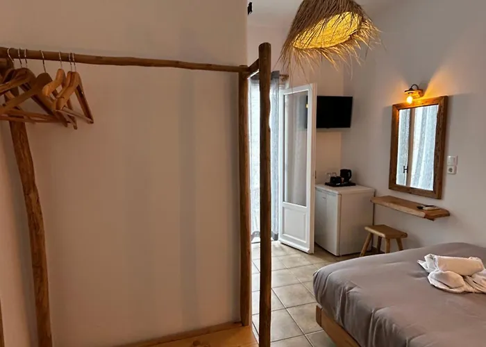 Livadia Aparthotel *