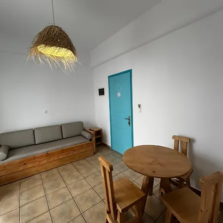 Livadia Apartahotel Páros