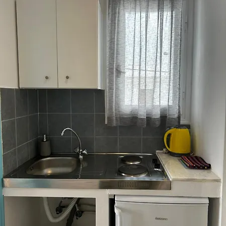 Livadia Aparthotel *