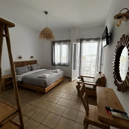 Livadia Lejlighedshotel Páros