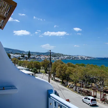 Livadia * パロス島