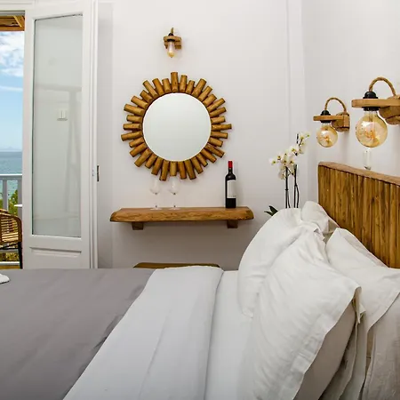 Livadia Aparthotel