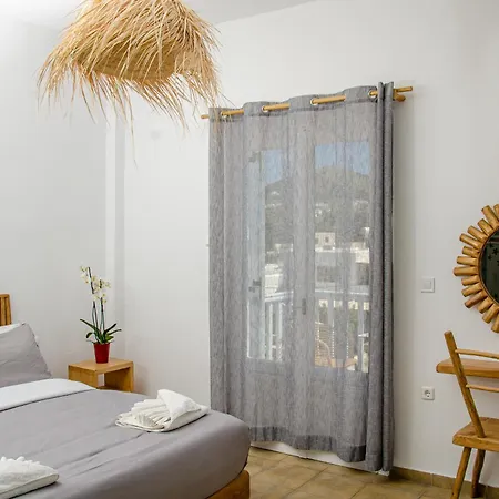 Livadia Lejlighedshotel Páros
