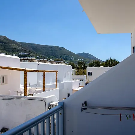 Livadia Aparthotel *